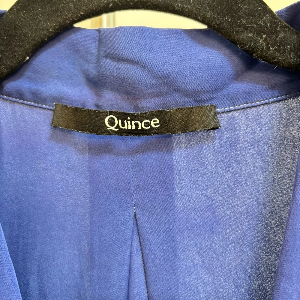 Quince Women's Blue Washable Silk Stretch Sleeveless Top Size Small - Picture 2 of 12